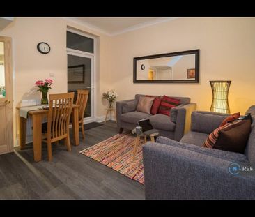 1 bedroom in a house share to rent - Photo 4