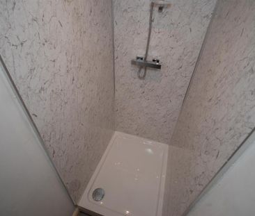 5 bedroom flat to rent - Photo 6