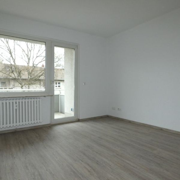 Auf’m Bruch – charmante 2 Zimmer-EG-Wohnung mit großem Balkon! - Photo 1