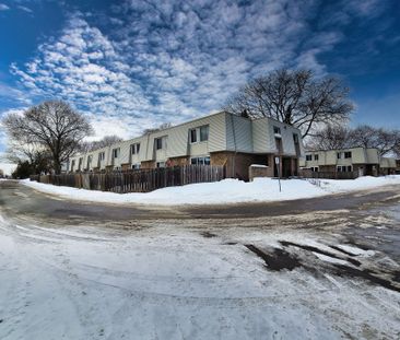 For Lease - 176-17 Old Pine Trail, St. Catharines, Ontario - Photo 4