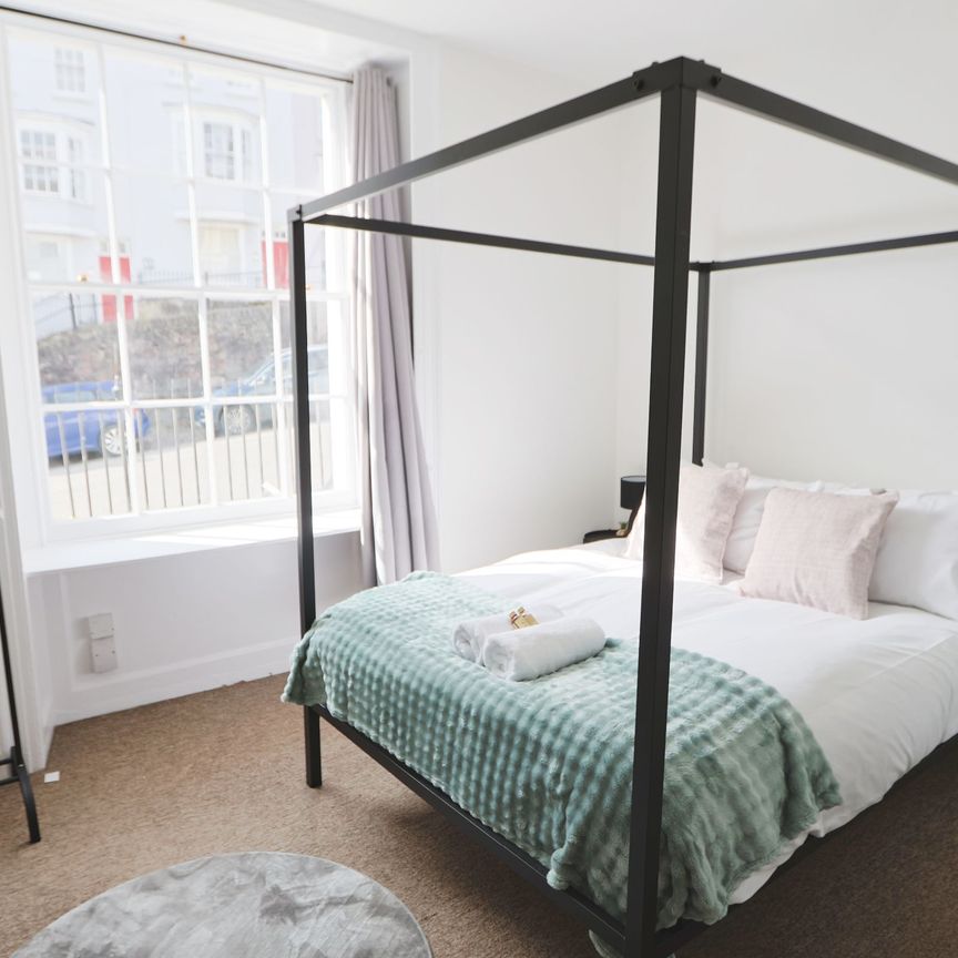1 Bedroom Home – Medium Let - Photo 1