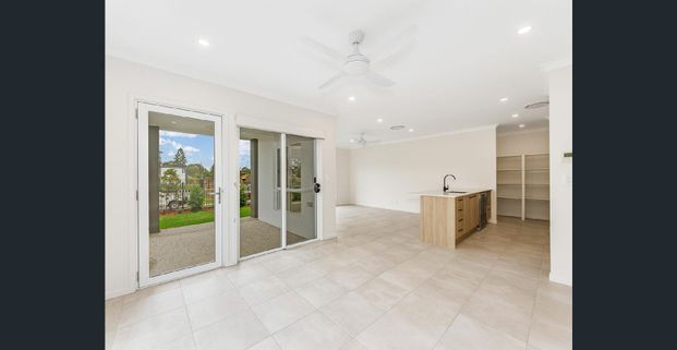 Modern 4-Bedroom Family Home in a Prime Lawnton Location - Photo 1