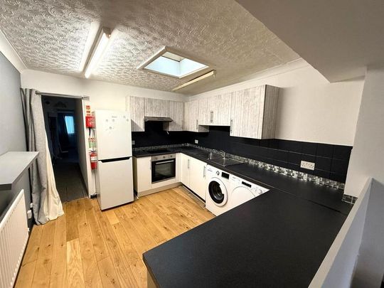 2 bedroom detached bungalow to rent - Photo 1