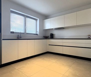 Appartement te huur in Celles voor € 850 met 3 slaapkamers - Photo 6