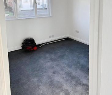 2 bedroom bungalow to rent - Photo 3