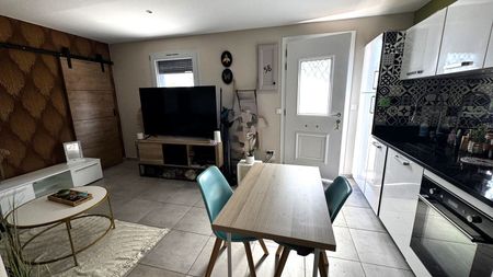 Location Appartement 2 pièces 35m² ST MAURICE DE LIGNON 43200 - Photo 3