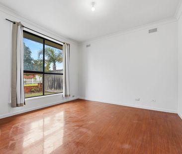Spacious Family Living with Exceptional Versatility - Photo 3