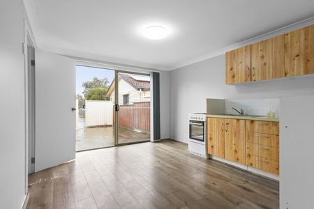 Neat Granny Flat - Photo 4