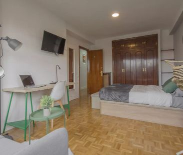 Room in a shared 7-bedroom apartment for rent in Estrella, all bill... - Photo 4