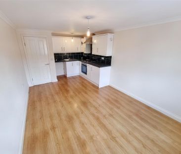 1 Bedroom Flat to Rent in Portland Road, Rushden, NN10 - Photo 2