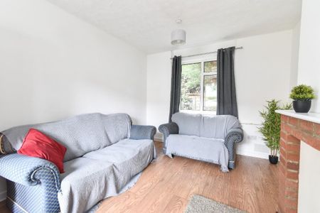 4 bedroom terraced house to rent - Photo 2