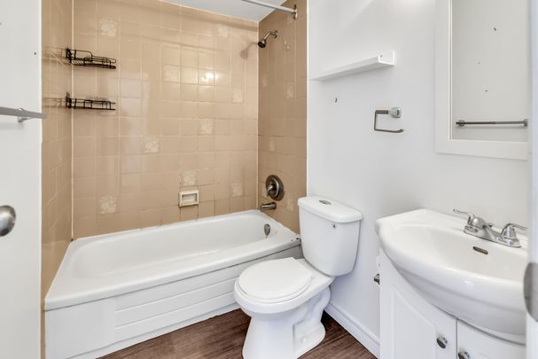 For Lease - 821A Bloor Street Unit# Apt. 3, Toronto, Ontario - Photo 1