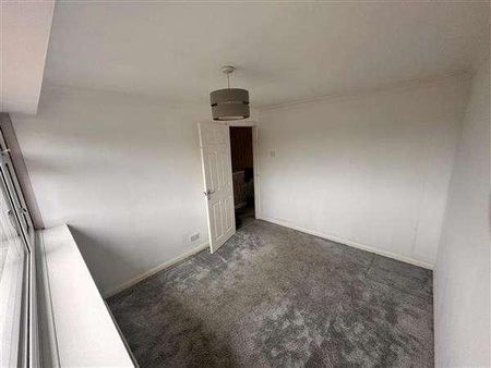 St Michaels Avenue, Manchester, M46 - Photo 2