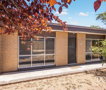 2/6 Mijuda Court Kennington VIC - Photo 4