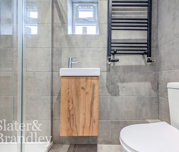 4 bedroom detached house to rent - Photo 6