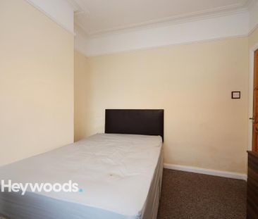 4 bedroom terraced house to rent - Photo 6