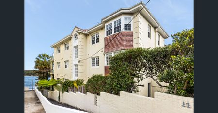 Character pad footsteps from Fairlight Beach - Photo 3