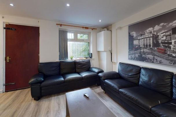 Glossop Street, - Photo 1