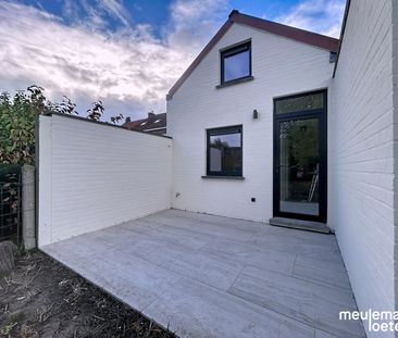 Prachtige rijwoning met 3 slaapkamers - Photo 1