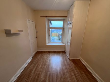 Iorwerth Street, Manselton, Swansea SA5 9NP - Photo 3