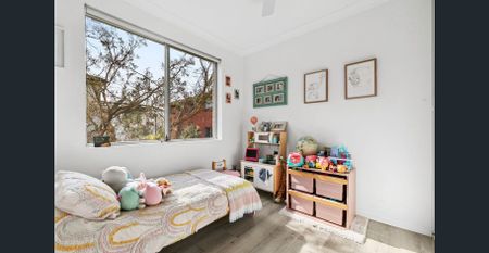 Stylish beachside apartment - Photo 4