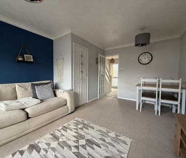 2 bedroom terraced house to rent - Photo 4