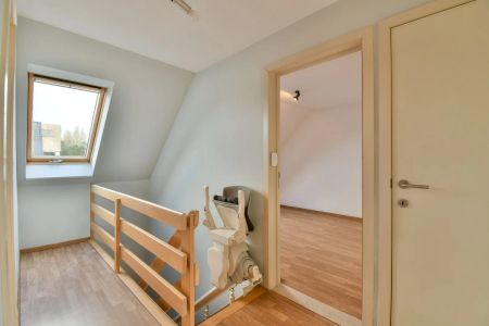 Halfopen gezinswoning met drie slaapkamers - Foto 5