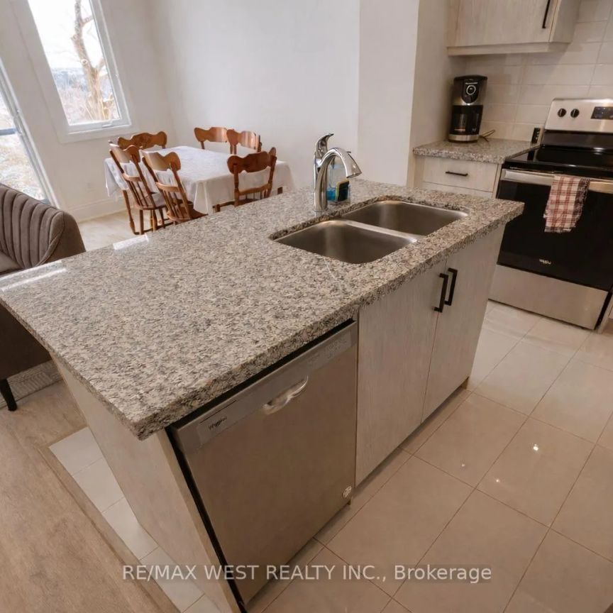 23 PARADOX STREET - Photo 1