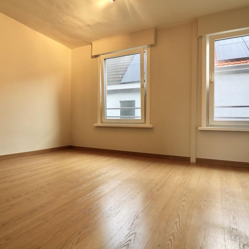 Instapklare, gezellige stadswoning met 3 slpk voor 725 EUR/mnd - Photo 1