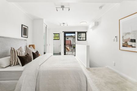 54 Oxford Street, Newtown NSW 2042 - House For Rent | Domain - Photo 5