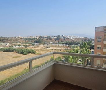 Alquiler de piso en Calle Mar Egeo - Photo 5