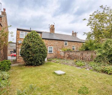 1 bedroom ground floor flat to rent - Photo 3