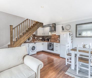 1 bedroom semi-detached house to rent - Photo 2