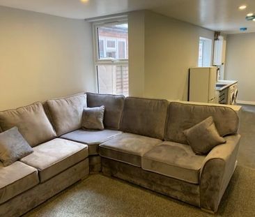 7 bedroom terraced house to rent - Photo 1