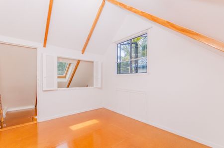 Amazing location! - Photo 5