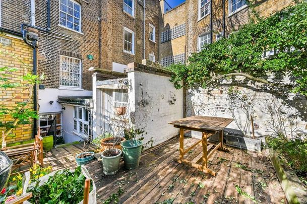 2 bedroom maisonette to rent - Photo 1