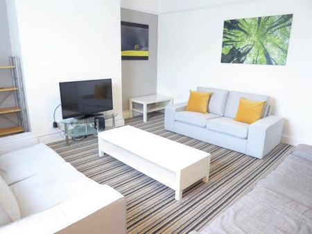 6 bedroom house to rent - Photo 2