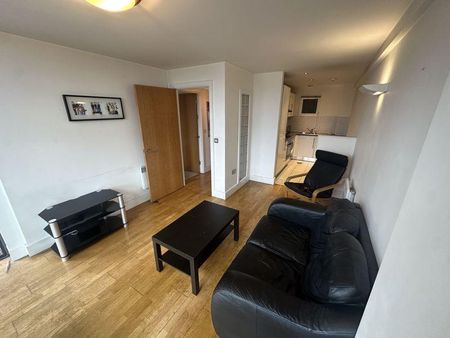 2 bedroom apartment to rent - Photo 4