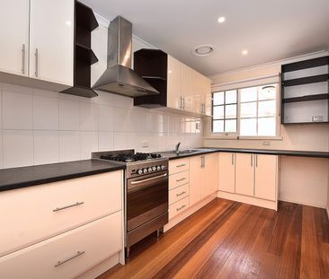 Street-Front Living in a Prime Cheltenham Pocket - Photo 6