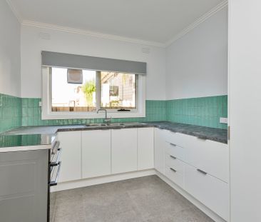 2/14 Newstead Street, Maribyrnong - Photo 2