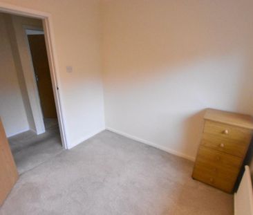 3 bedroom detached bungalow to rent - Photo 6