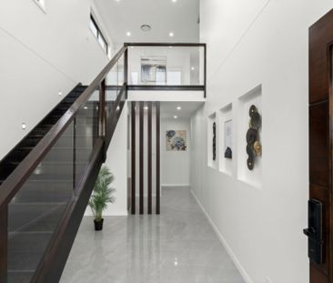 Stunning 5 Bedroom Home - Great Location! - Photo 5