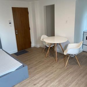 Appartements 1 1/2 à Louer Mont-Bellevue - Photo 3