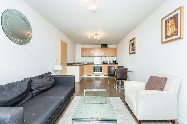 1 bedroom flat to rent - Photo 1