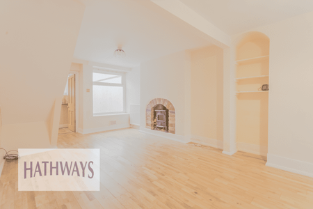 2 bed terraced cottage to rent in Church Street, Newport, NP18 - Photo 2