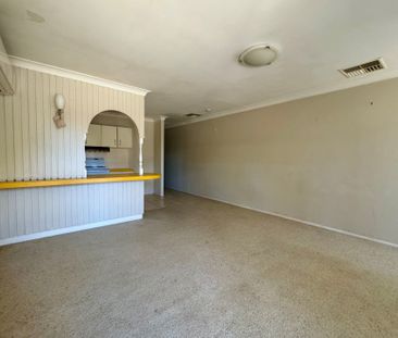 SOUTH TAMWORTH - Spacious Duplex with Yard - Photo 4