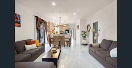 Experience Living in the Heart of Paradise - 3-Bedroom Apartment" - Photo 3