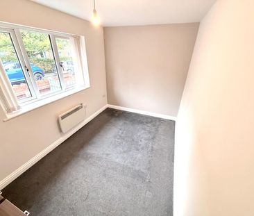 2 bedroom Flat To Let - Photo 3