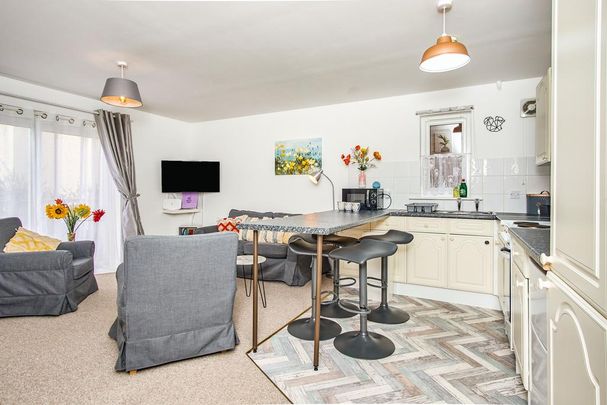 1 bedroom apartment to rent - Photo 1