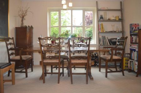 5 bedroom detached house to rent - Photo 3